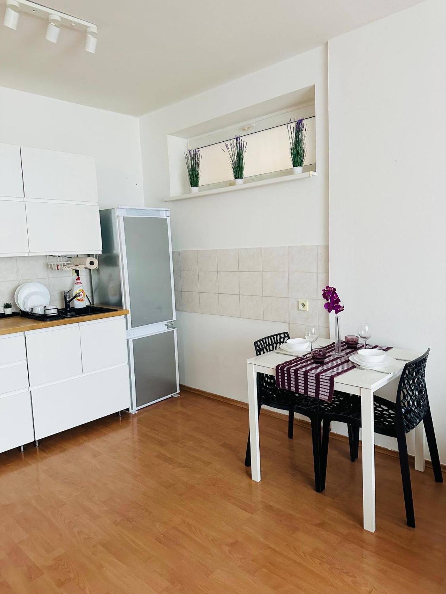 ברטיסלאבה After Two Apartment מראה חיצוני תמונה